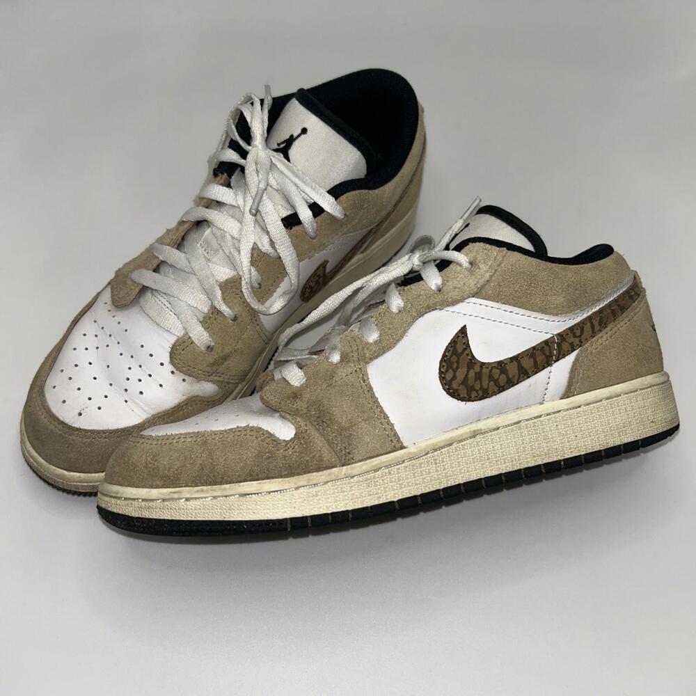🔥🔥SOLD🔥🔥 Size 6.5Y - Nike Air Jordan 1 SE Dunk Low Brown Elephant Youth Shoes